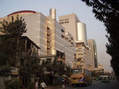 edificio-en-dhaka.JPG
